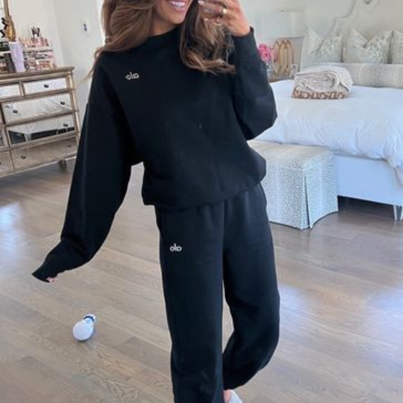 Everyday Comfortable Sports Suit for Men and Women